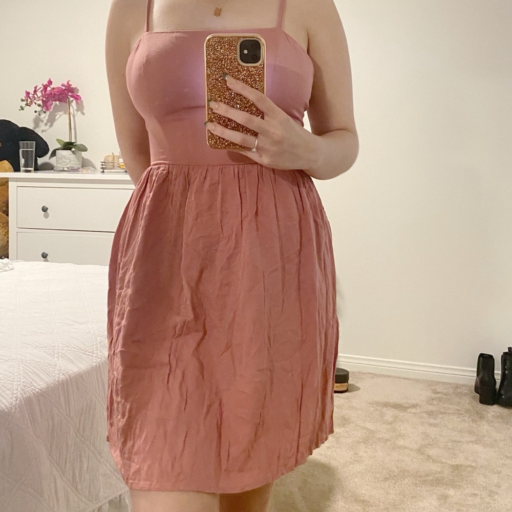 pink dress